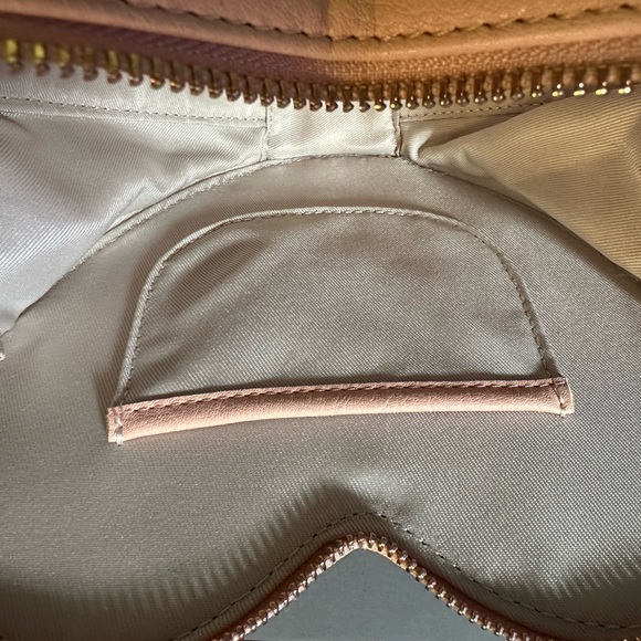 NWT Lauren Conrad Crossbody Bag - Picture 4 of 8